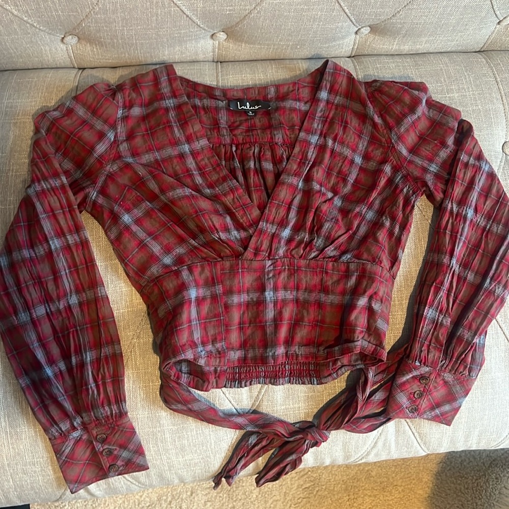 Lulu’s plaid top